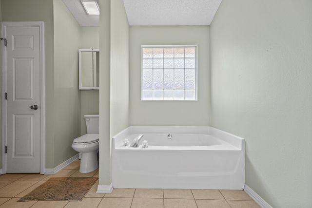 1731 Ivalea Circle, Navarre, FL 32566