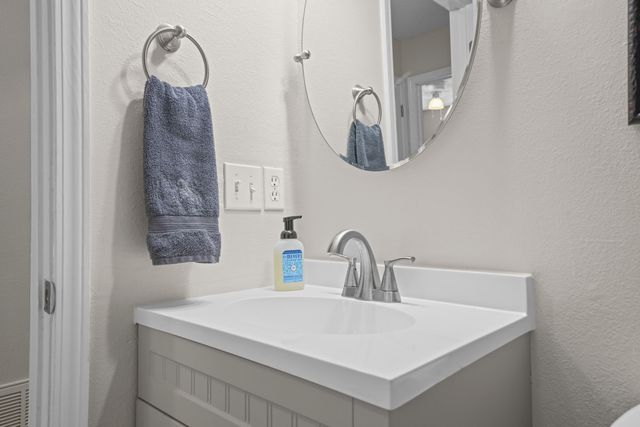 1731 Ivalea Circle, Navarre, FL 32566