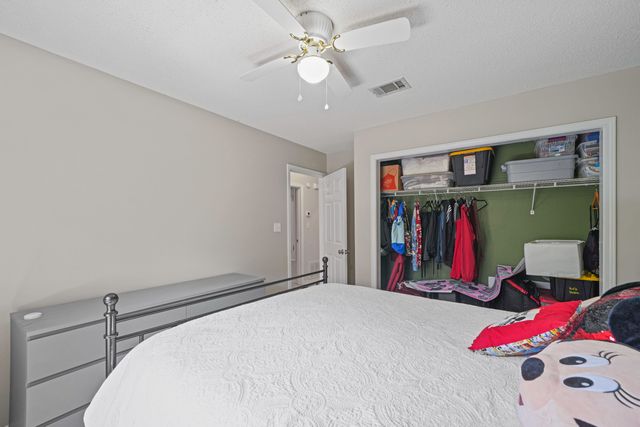 1731 Ivalea Circle, Navarre, FL 32566