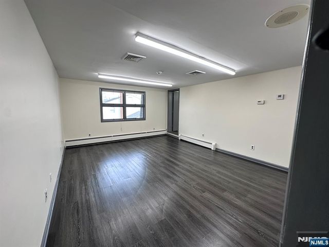 107 Stuyvesant Avenue 202, Lyndhurst, NJ 07071