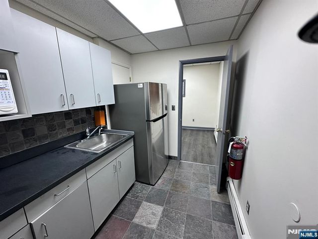 107 Stuyvesant Avenue 202, Lyndhurst, NJ 07071