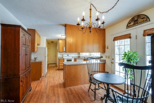 136 Taylor Road, Barberton, OH 44203