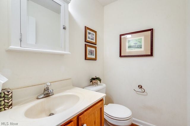 136 Taylor Road, Barberton, OH 44203