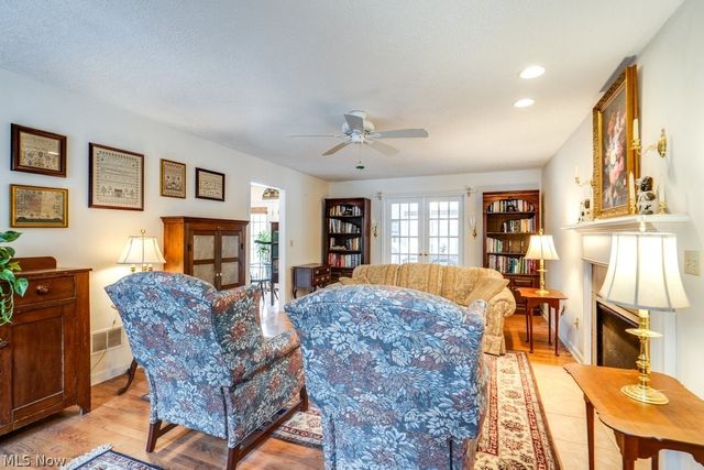 136 Taylor Road, Barberton, OH 44203