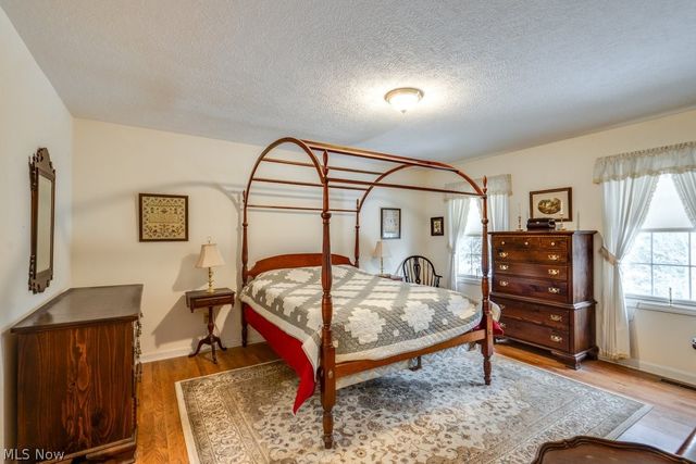 136 Taylor Road, Barberton, OH 44203