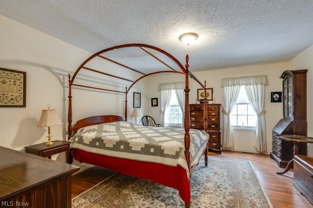 136 Taylor Road, Barberton, OH 44203