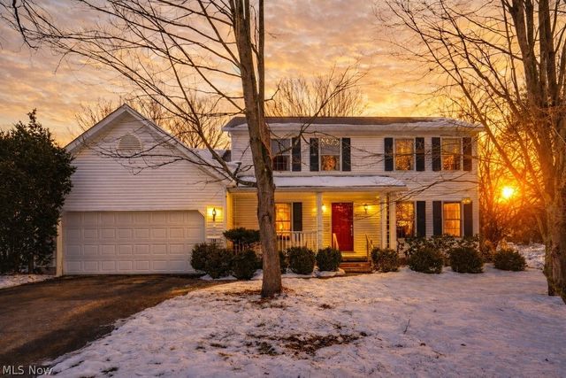 136 Taylor Road, Barberton, OH 44203