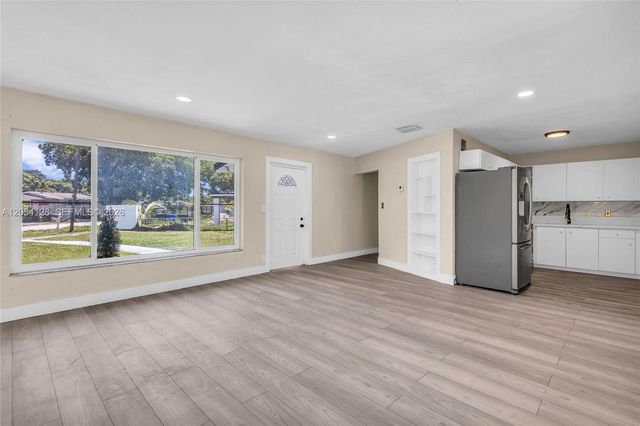 1218 NW 15th St, Fort Lauderdale, FL 33311