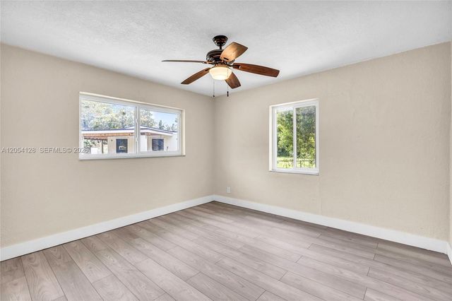 1218 NW 15th St, Fort Lauderdale, FL 33311