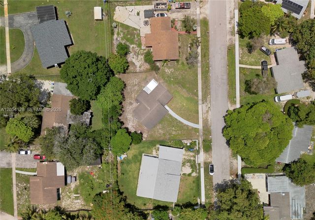 1218 NW 15th St, Fort Lauderdale, FL 33311
