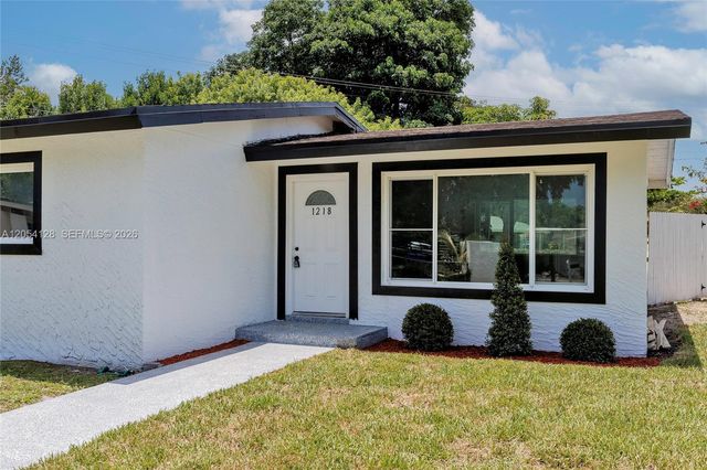 1218 NW 15th St, Fort Lauderdale, FL 33311