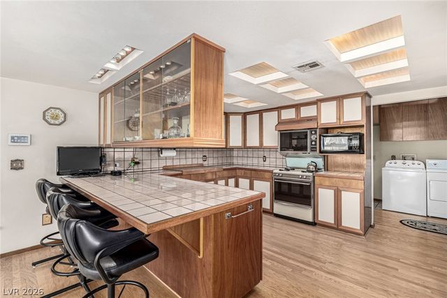 5609 Palmyra Avenue, Las Vegas, NV 89146