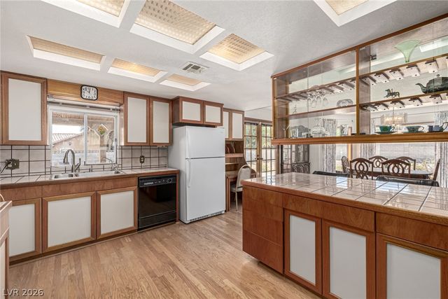 5609 Palmyra Avenue, Las Vegas, NV 89146