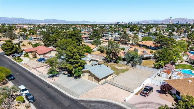 5609 Palmyra Avenue, Las Vegas, NV 89146