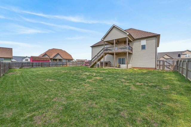 3876 Maliki Dr, Clarksville, TN 37042