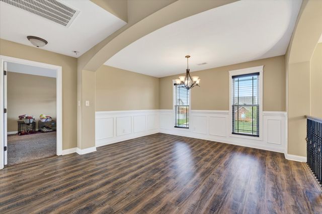 3876 Maliki Dr, Clarksville, TN 37042