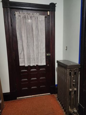 47 Keith St, Springfield, MA 01108
