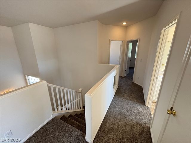 10319 Splendor Ridge Avenue, Las Vegas, NV 89135