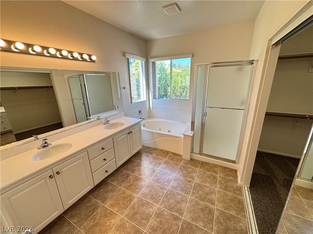 10319 Splendor Ridge Avenue, Las Vegas, NV 89135