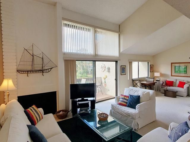 2505 Navarra Dr. 325, Carlsbad, CA 92009