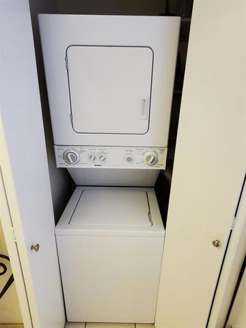 2505 Navarra Dr. 325, Carlsbad, CA 92009