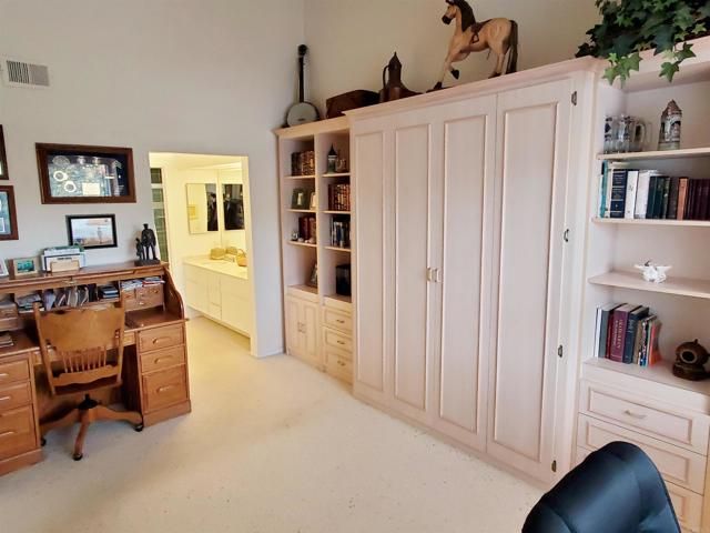 2505 Navarra Dr. 325, Carlsbad, CA 92009