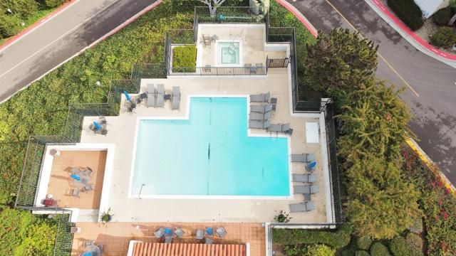 2505 Navarra Dr. 325, Carlsbad, CA 92009