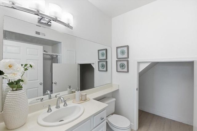 903 Sunrose Terrace 301, Sunnyvale, CA 94086