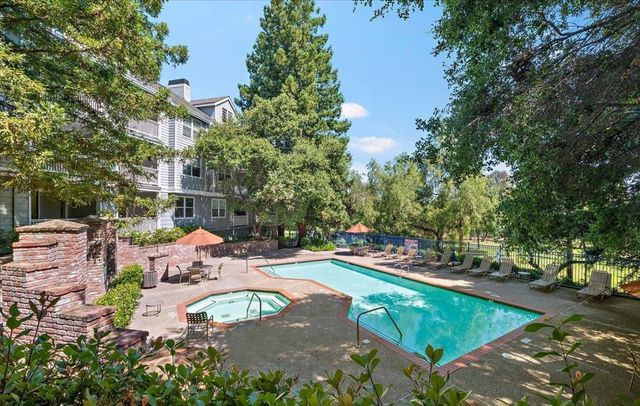 903 Sunrose Terrace 301, Sunnyvale, CA 94086