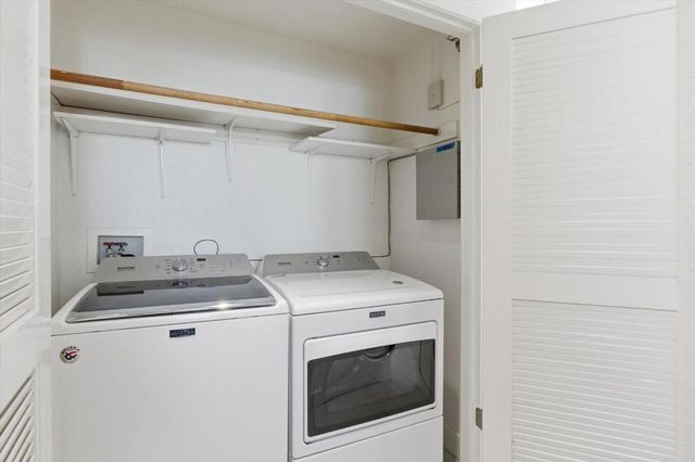 903 Sunrose Terrace 301, Sunnyvale, CA 94086