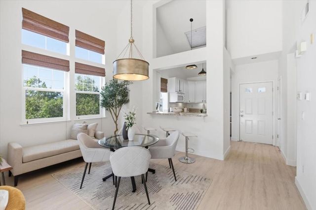 903 Sunrose Terrace 301, Sunnyvale, CA 94086