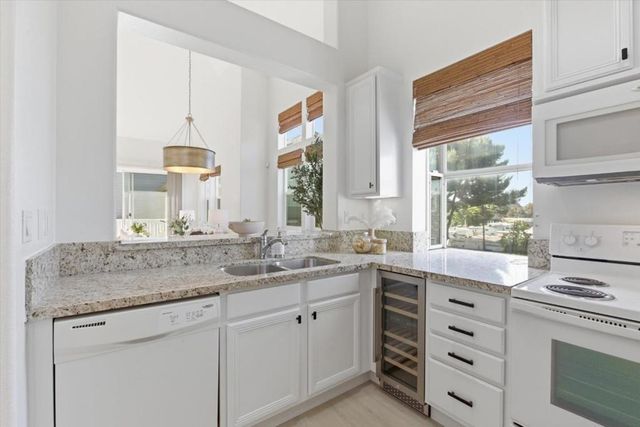 903 Sunrose Terrace 301, Sunnyvale, CA 94086