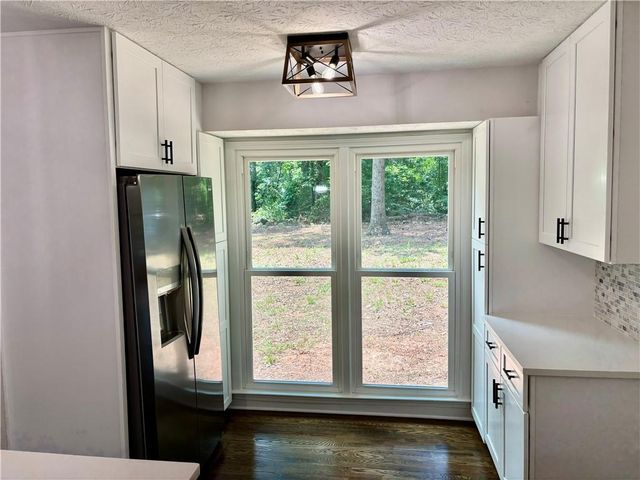 1743 Moss Drive, Snellville, GA 30078