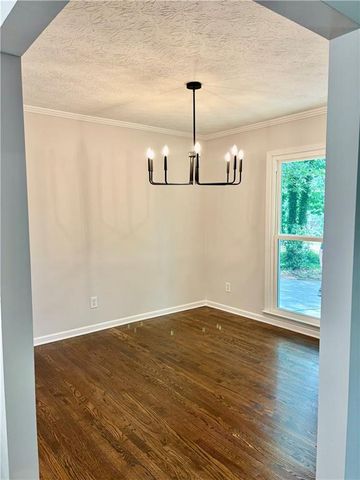 1743 Moss Drive, Snellville, GA 30078