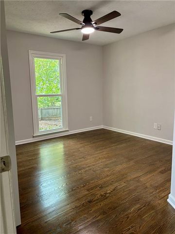1743 Moss Drive, Snellville, GA 30078