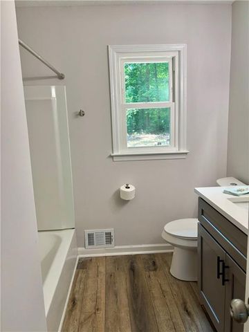 1743 Moss Drive, Snellville, GA 30078