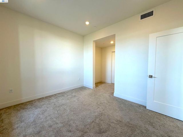 3698 Vision Cmn 314, Fremont, CA 94538