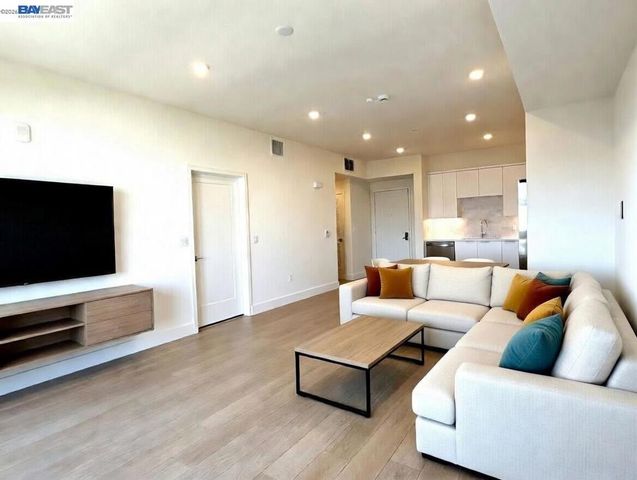 3698 Vision Cmn 314, Fremont, CA 94538