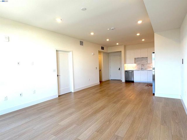 3698 Vision Cmn 314, Fremont, CA 94538