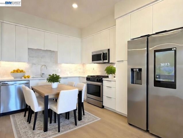 3698 Vision Cmn 314, Fremont, CA 94538