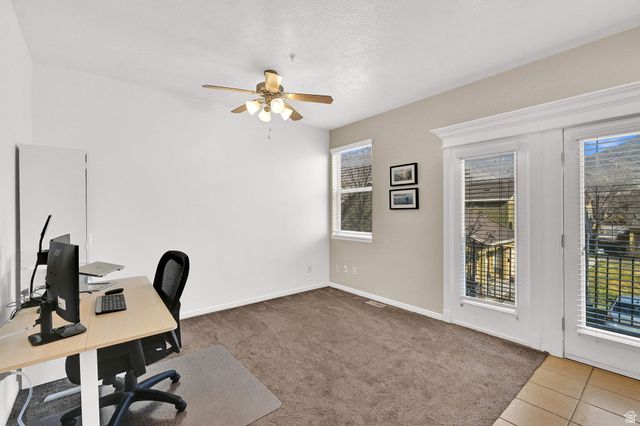 864 N FARMINGTON XING, Farmington, UT 84025