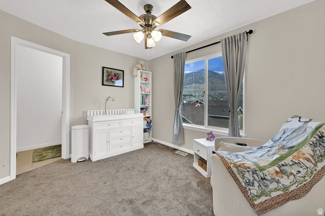 864 N FARMINGTON XING, Farmington, UT 84025