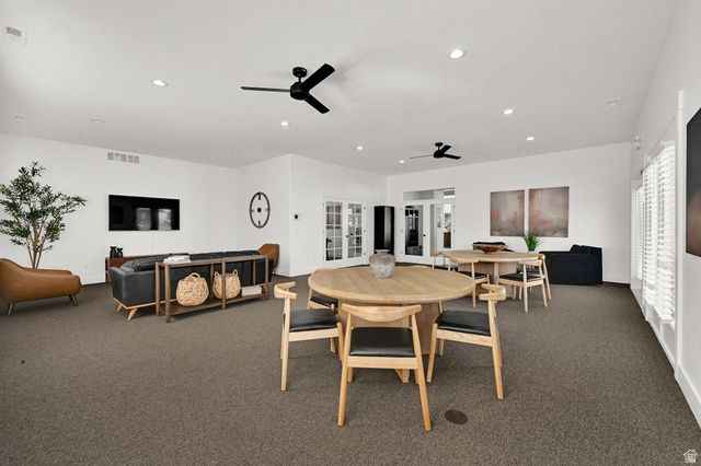 864 N FARMINGTON XING, Farmington, UT 84025