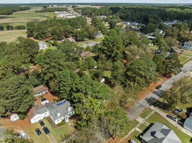 204 W Green Street, Robersonville, NC 27871