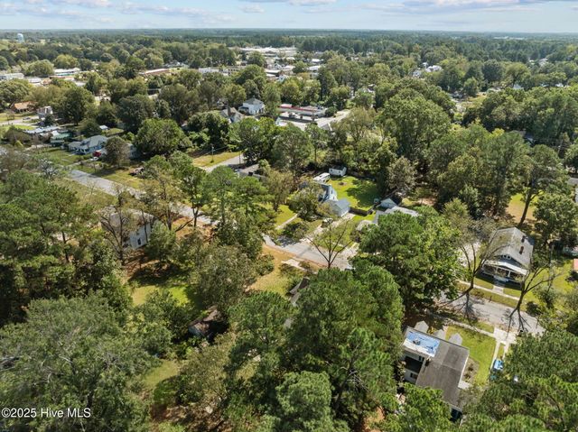 204 W Green Street, Robersonville, NC 27871