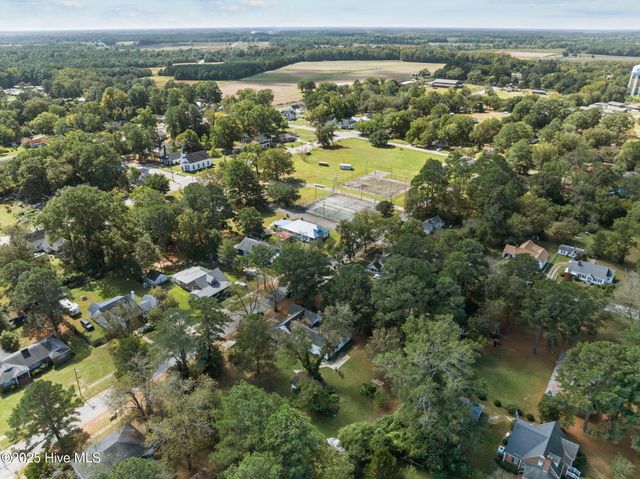 204 W Green Street, Robersonville, NC 27871