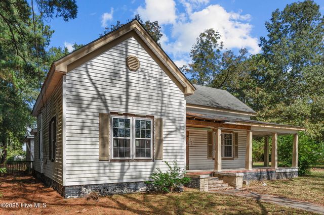 204 W Green Street, Robersonville, NC 27871