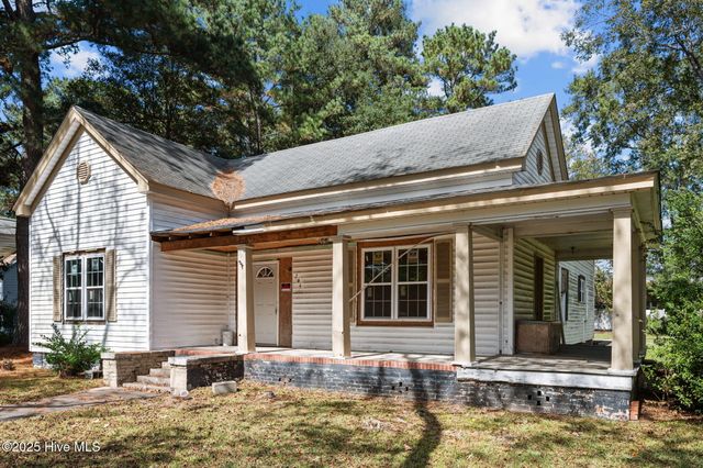 204 W Green Street, Robersonville, NC 27871