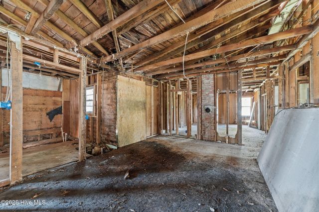 204 W Green Street, Robersonville, NC 27871