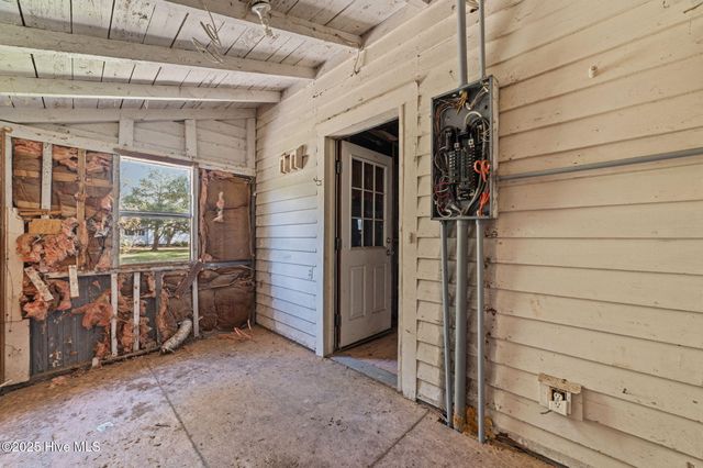 204 W Green Street, Robersonville, NC 27871